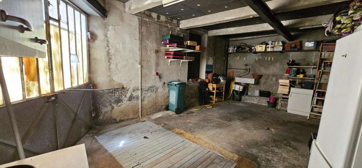 Maison à MONTELIMAR