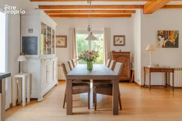 Belle maison familiale de plain-pied - URCUIT - photo 4
