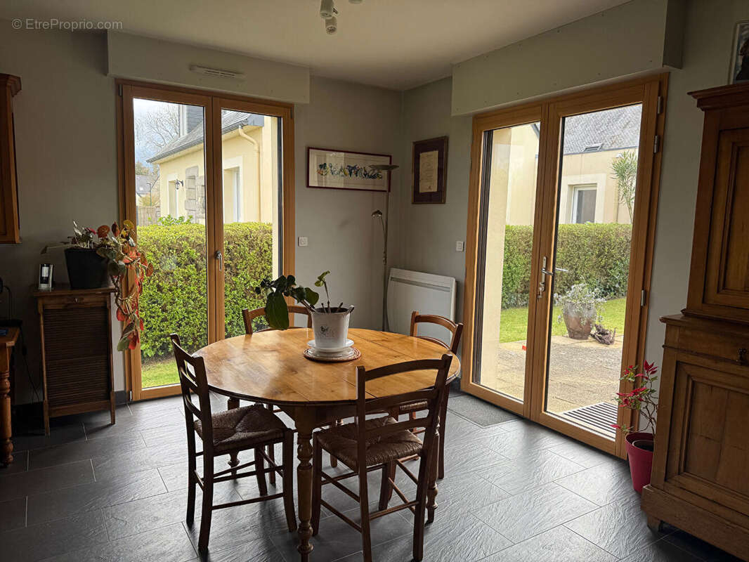 Maison à SAINT-MELOIR-DES-ONDES