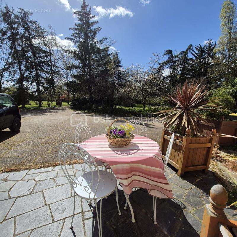 Propriété de prestige au cœur d’un domaine boisé – proche angers - photo 9