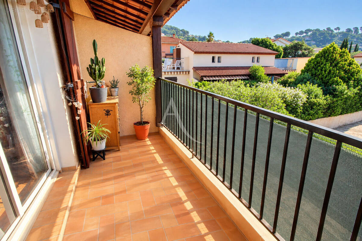 Appartement 3 pièces 50 m² · à Carqueiranne · 50,5 m² · 265 000 €