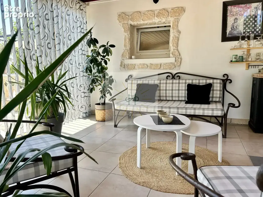 Maison 6 pièces 290 m² à vendre à La Garde-Adhemar (26700) - photo 7