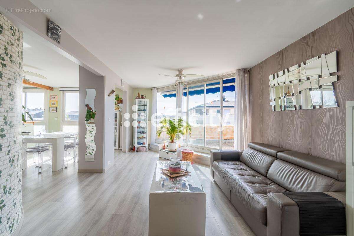 Appartement à ORLY