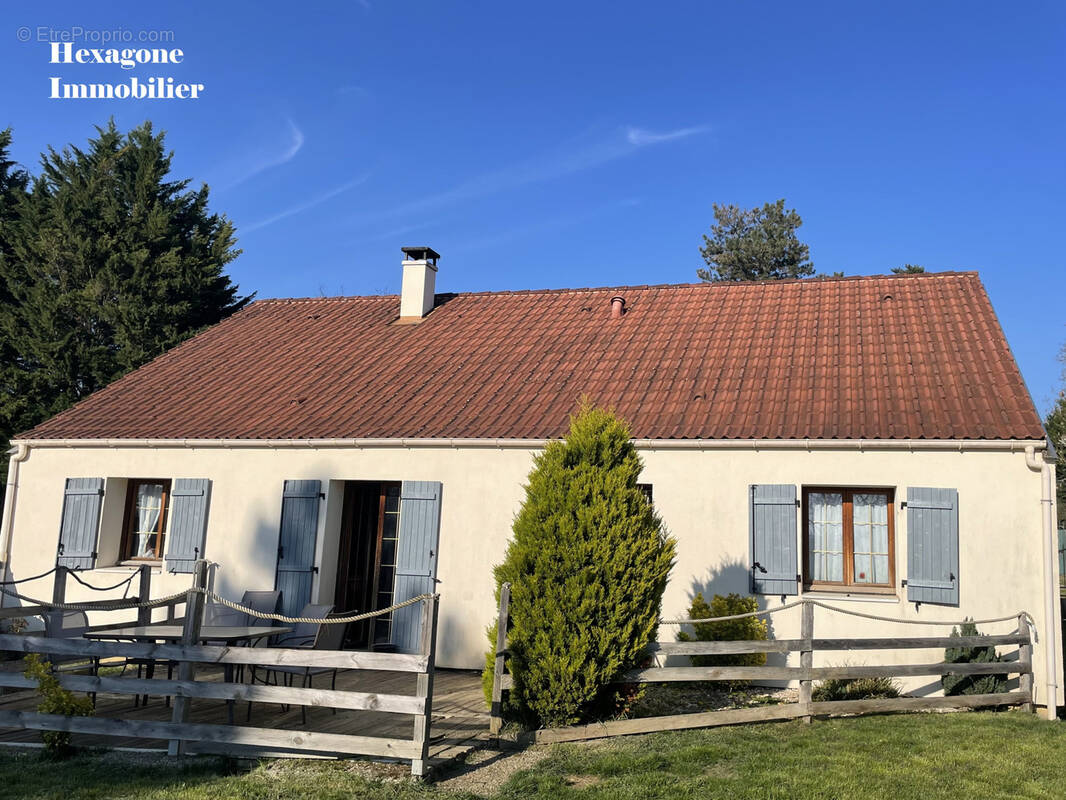 Maison à LAVAU