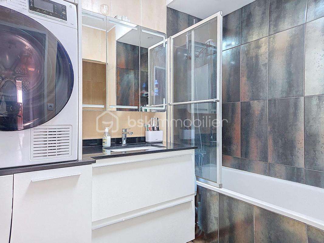 Appartement à NANTERRE