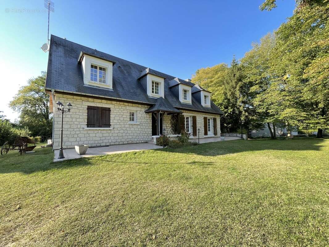 Maison à CHOISY-AU-BAC