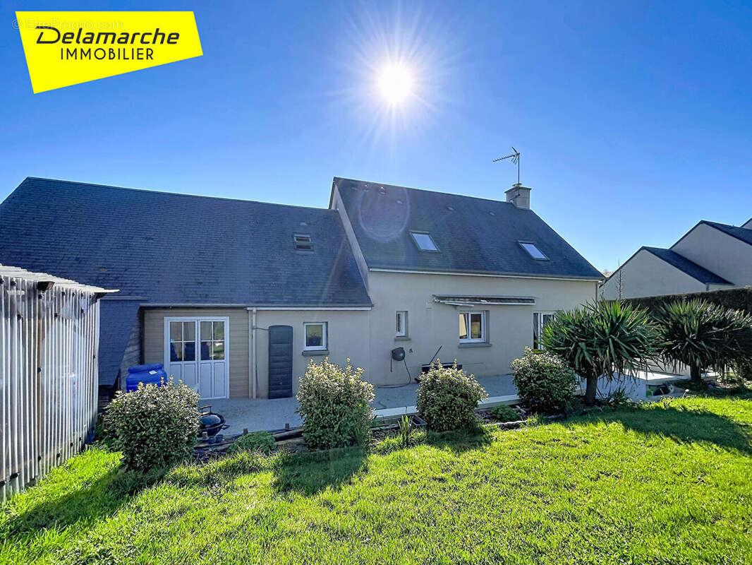 Maison à SAINTE-CECILE