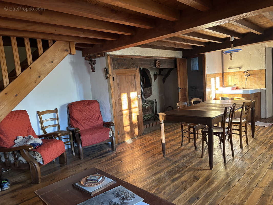 Maison à SAINT-DIDIER-SUR-ROCHEFORT