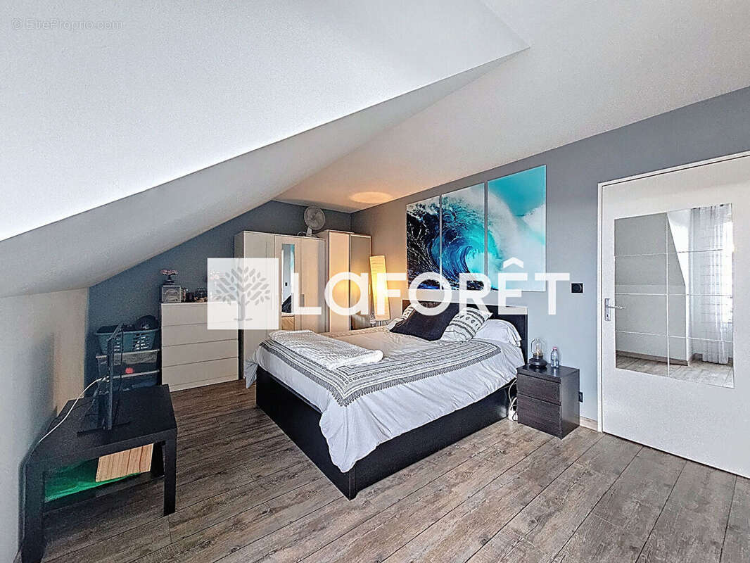 Appartement à MOISSY-CRAMAYEL