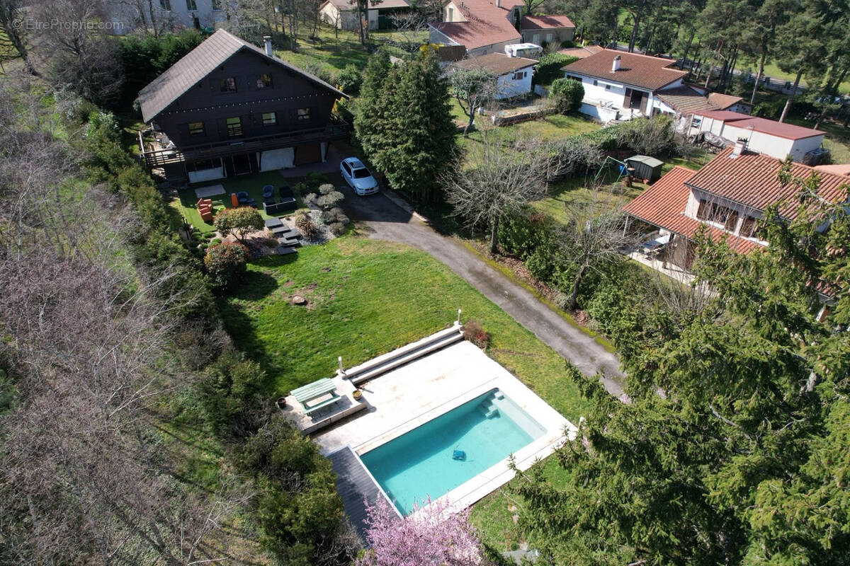 Maison à CHAMBLES
