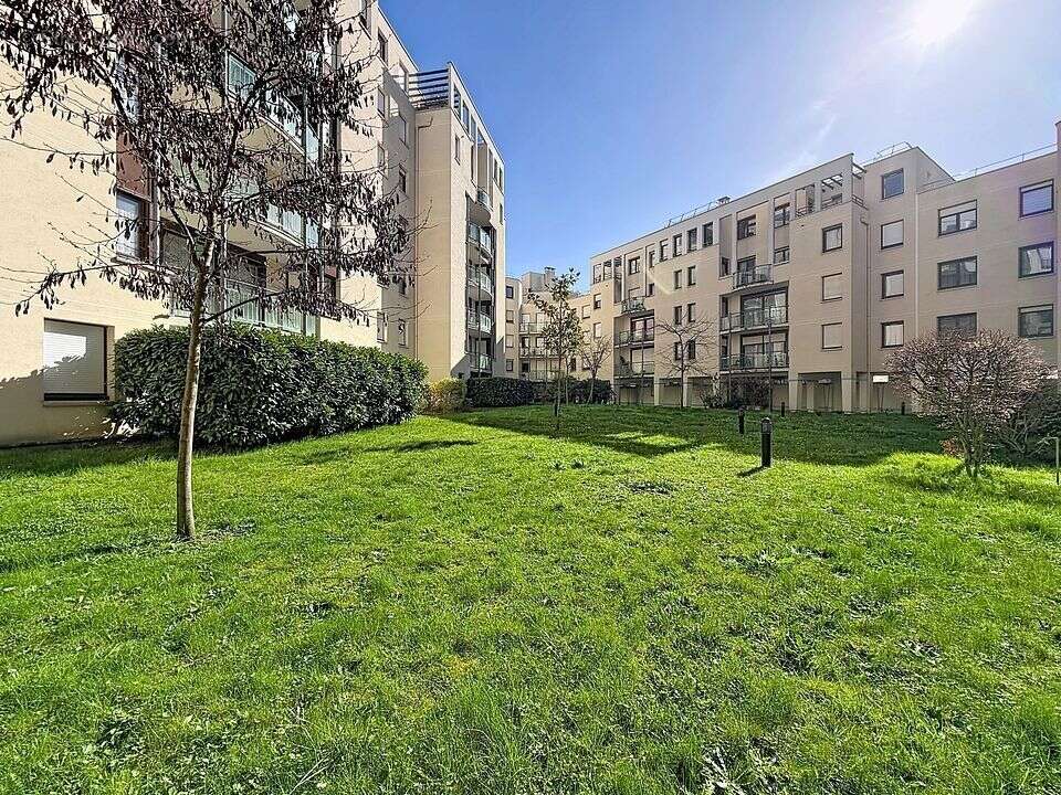 Appartement à MONTIGNY-LE-BRETONNEUX