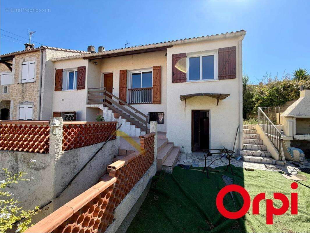 Maison familiale de 190 m² – 4 chambres – jardin 122 m² – garage 35 m² – potentiel 2 logements - la penne-sur-huveaune 13821 - photo 2