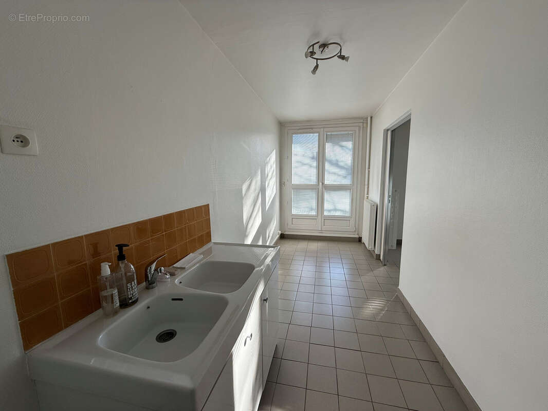 Appartement à LA RICHE