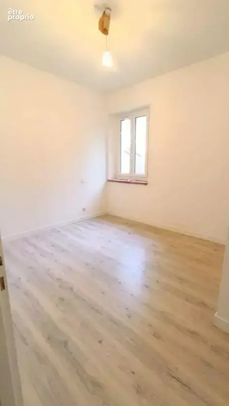 Appartement 4 pièces / 87 m² / 166 500 EUR / GRENADE - photo 7