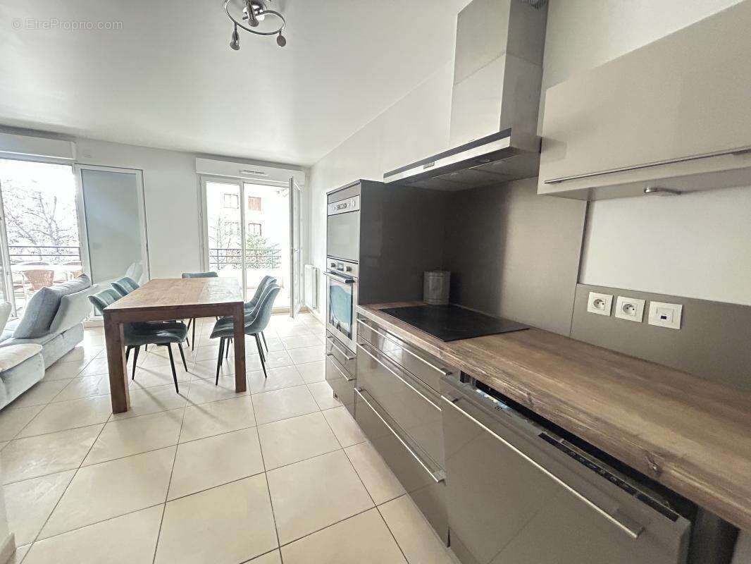 Appartement à MARSEILLE-8E