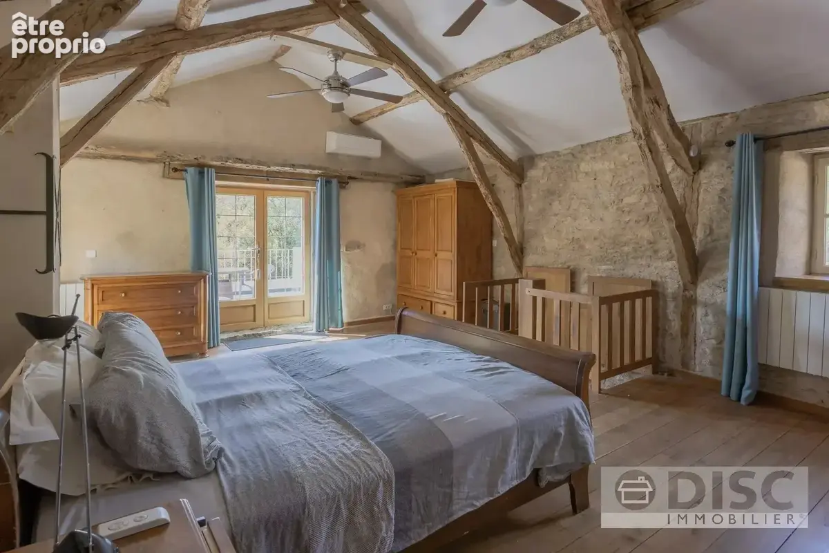 Belle et spacieuse propriété en pierre avec piscine et 3,8 hectares de terrain. - photo 17
