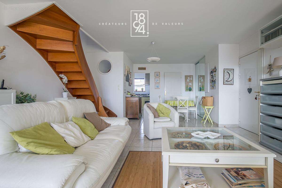 Appartement à MARSEILLE-8E