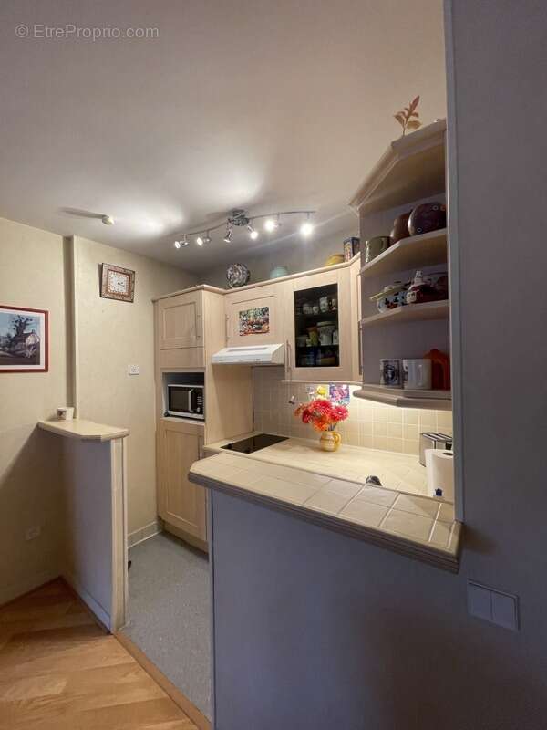 Appartement à LEVALLOIS-PERRET