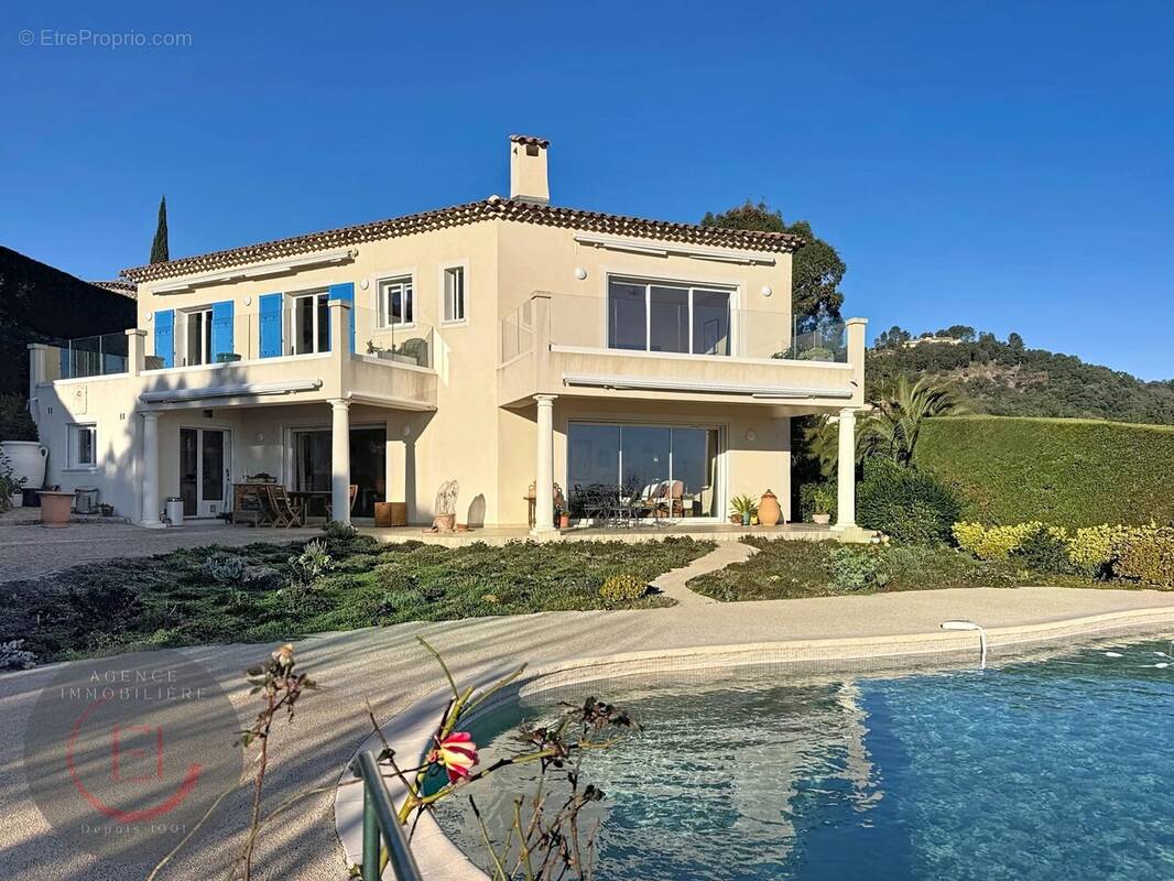 Maison à LES ADRETS-DE-L'ESTEREL