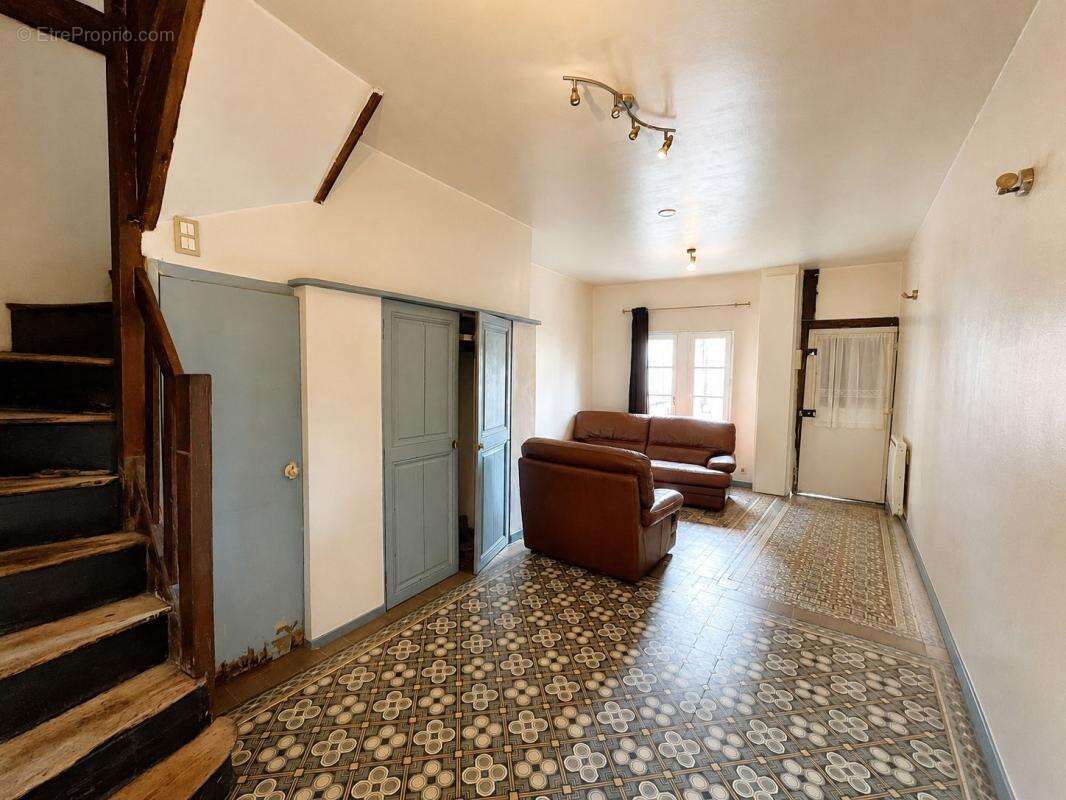 Maison à BEAUVAIS