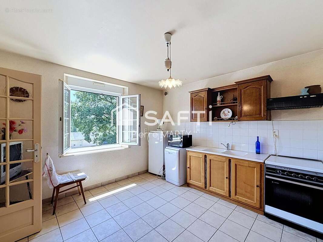 Maison 155 m² à Les Cheris  - photo 6