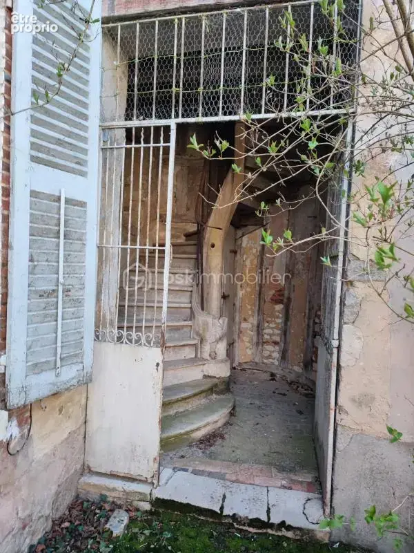 Ancien Corps de Ferme de 190 m² avec dépendances, cave et jardin clos - photo 4