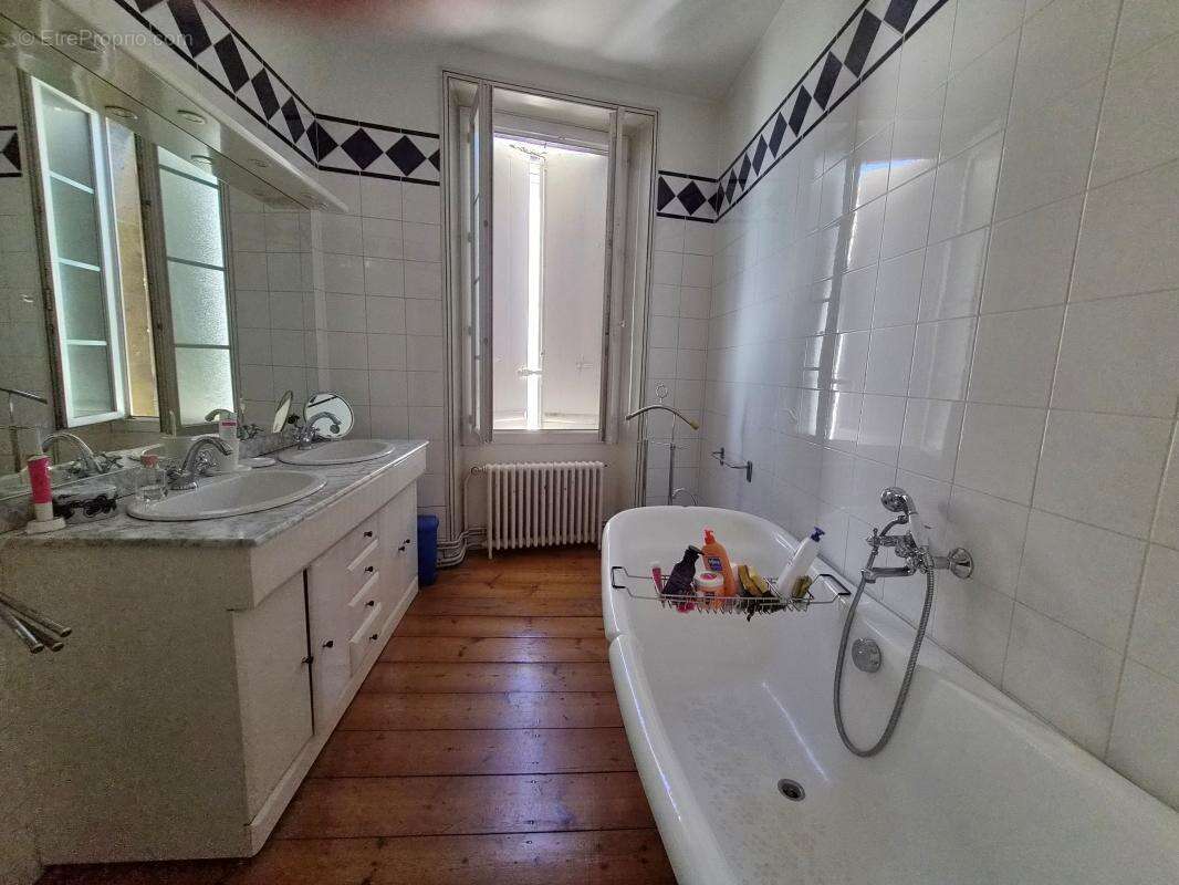 Maison 180 m² à Cognac  - photo 17