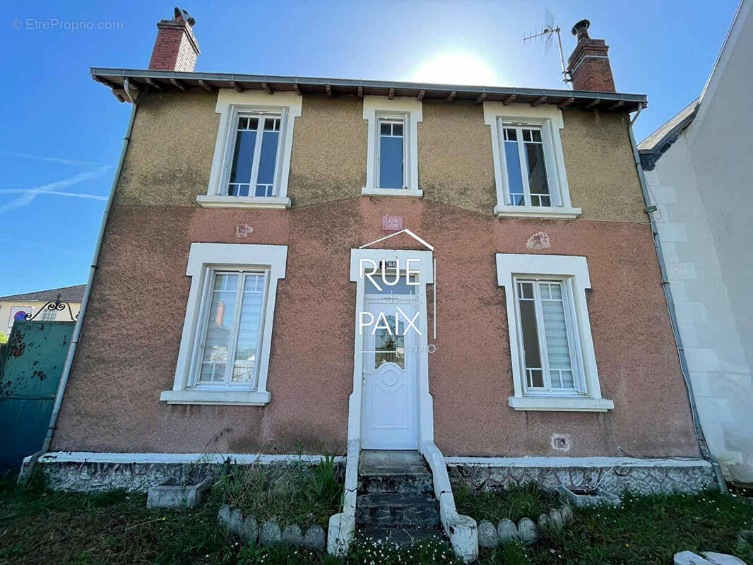 Maison à CHATELLERAULT