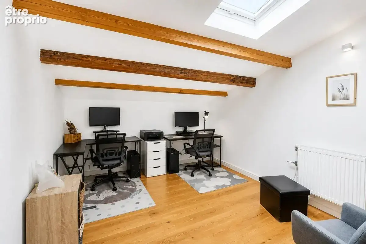 Maison de caractère entièrement rénovée – 173 m² – Terrain de 1 100 m² – Romagnat - photo 8