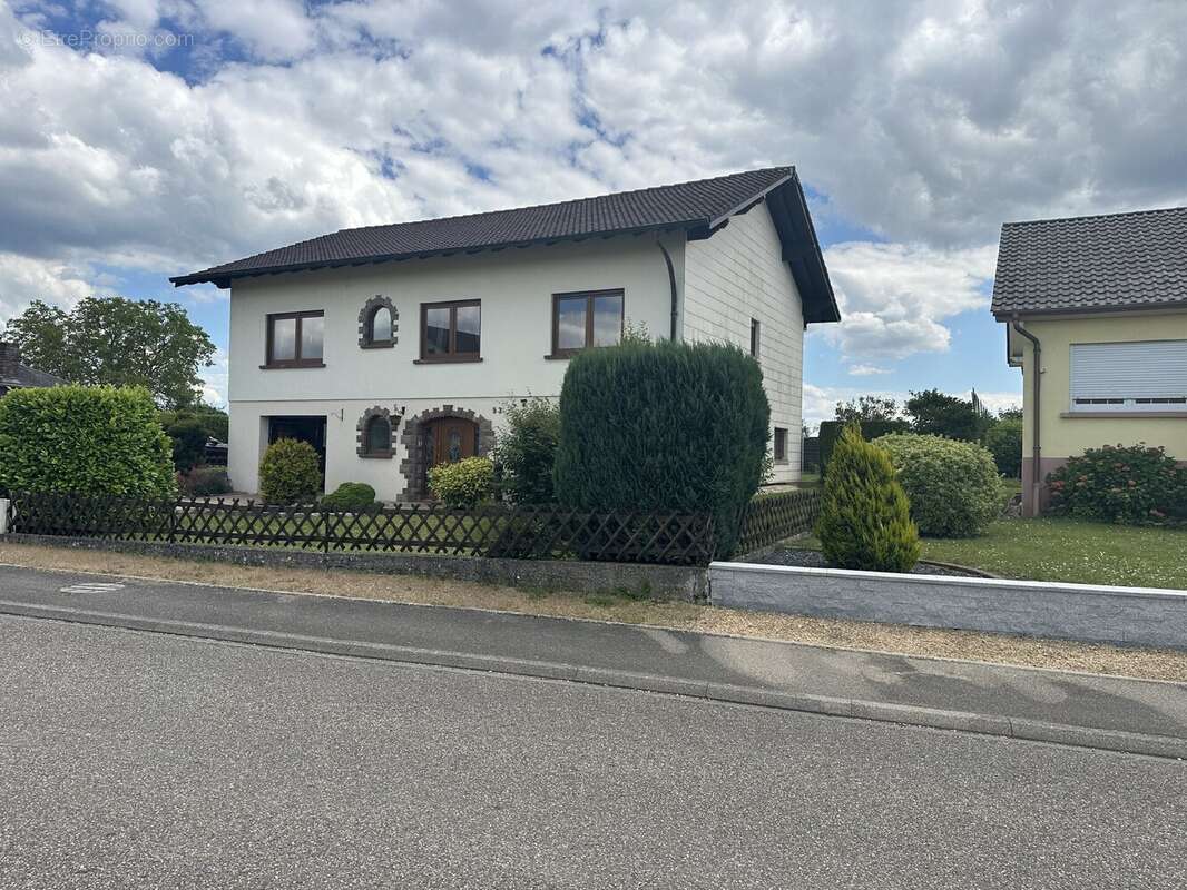 Maison à NEUFGRANGE