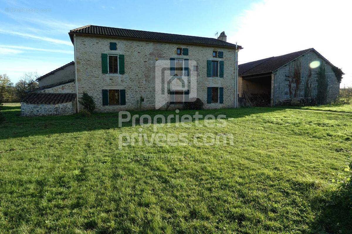 Maison à DURAVEL