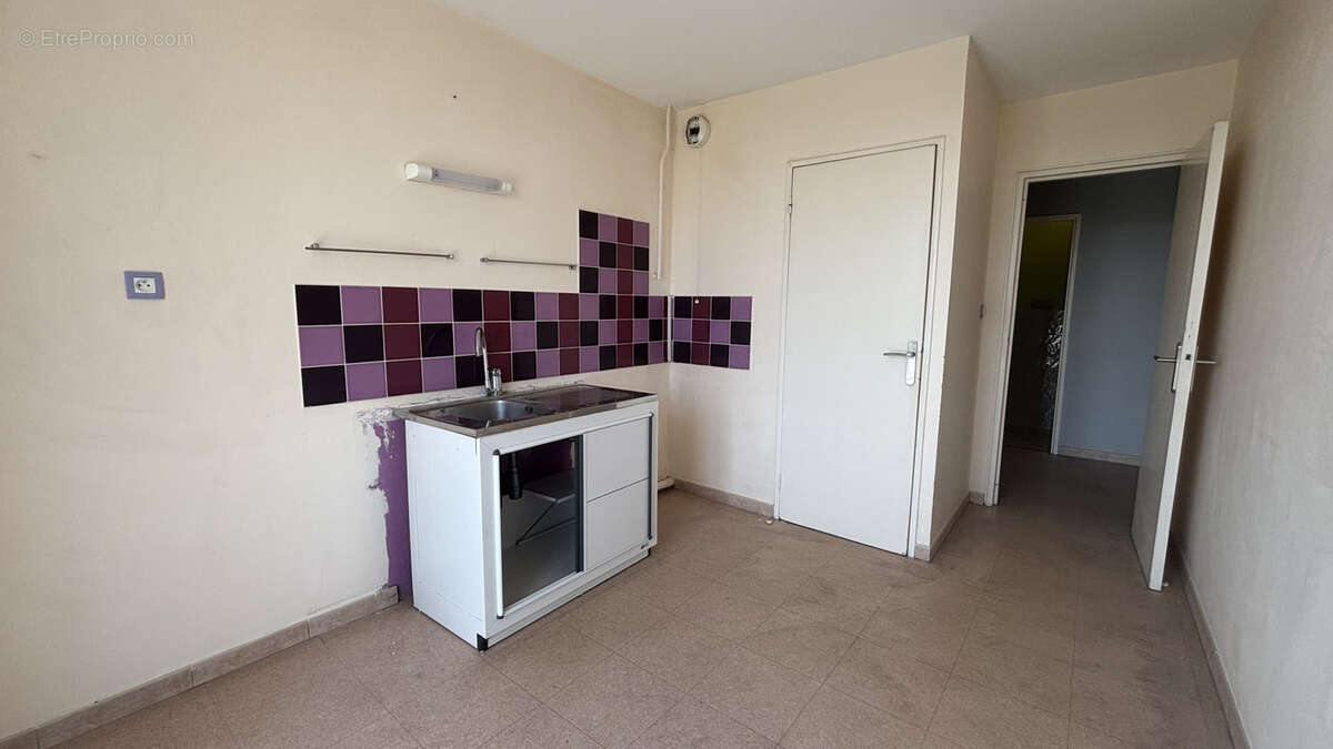 Appartement à PORT-DE-BOUC