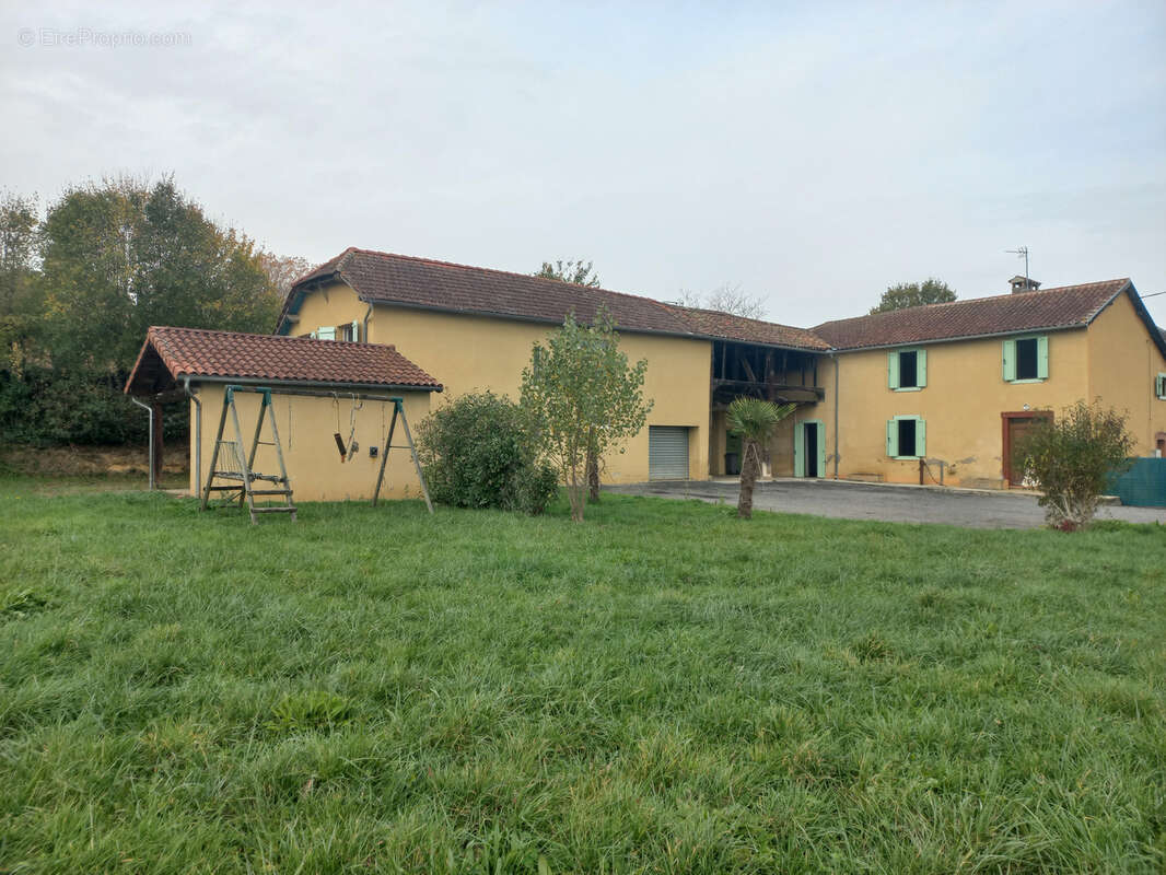 Maison à TRIE-SUR-BAISE