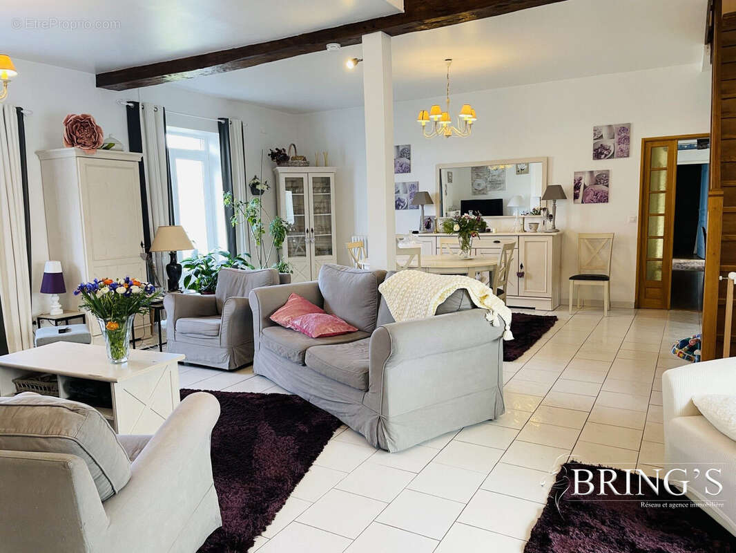 Maison à LE MENIL-GUYON