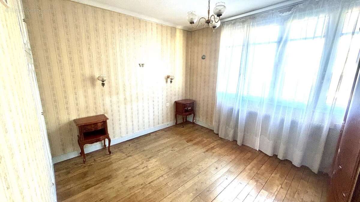 Maison à FLINS-SUR-SEINE