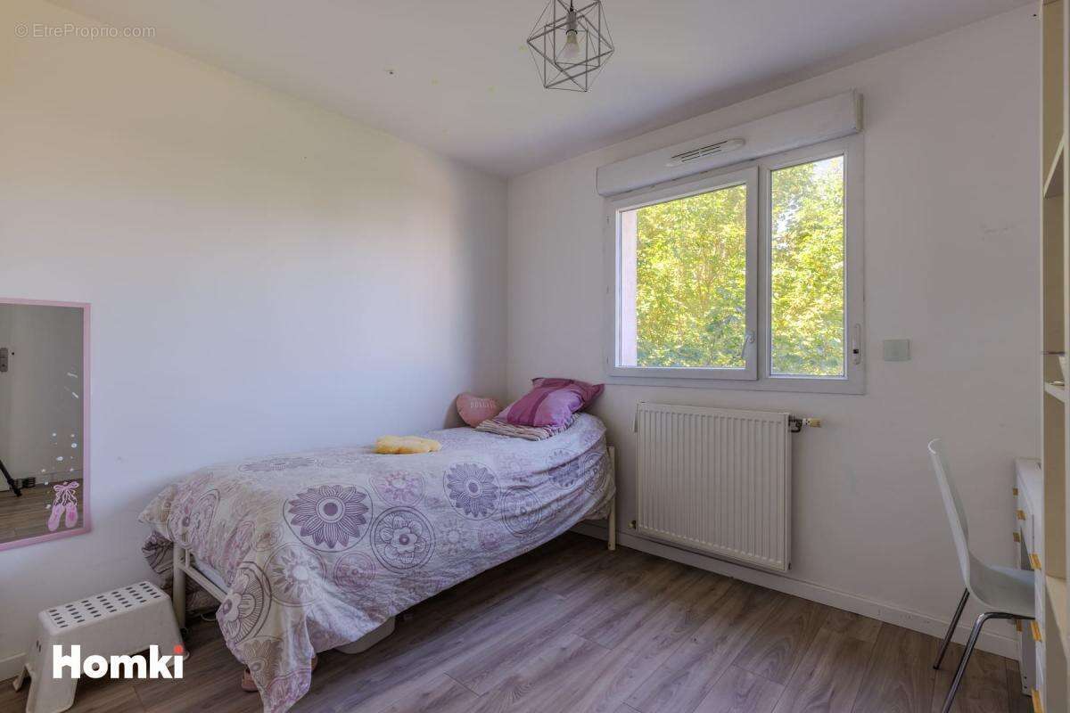 COUP DE CŒUR GARANTI — Duplex T5 atypique 104 m²  Terrasse  Vue Parc  Saint-Priest, Rue Claude Berri - photo 9