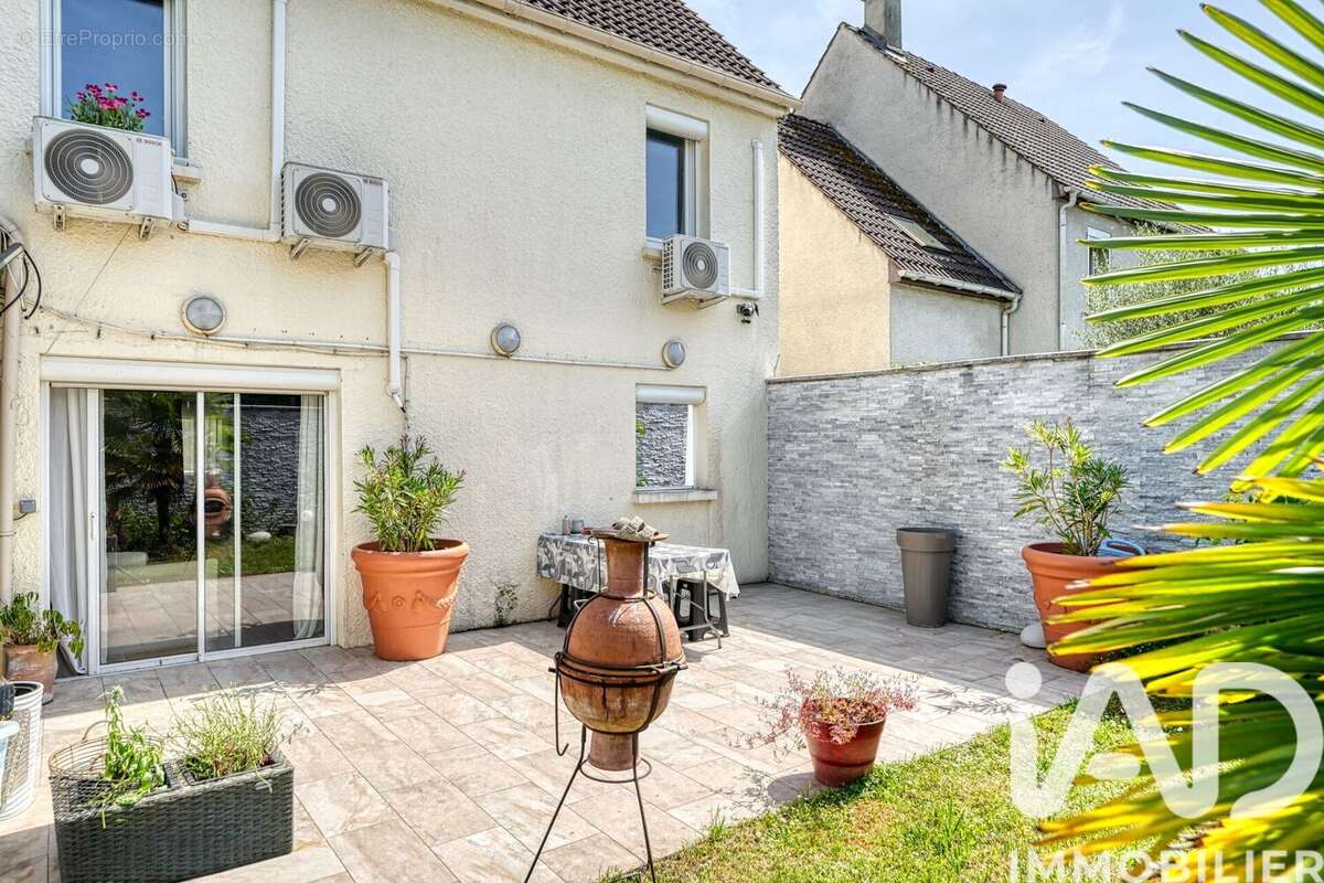 Photo 4 - Maison à JOUY-LE-MOUTIER