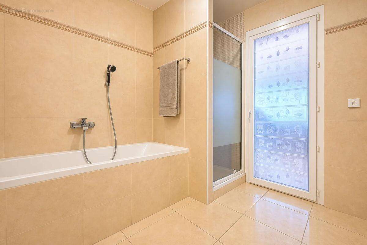 PERPIGNAN Jolie villa 5 pièces, 2 faces, 113M2 ST LOUIS GONZAGUE - photo 21