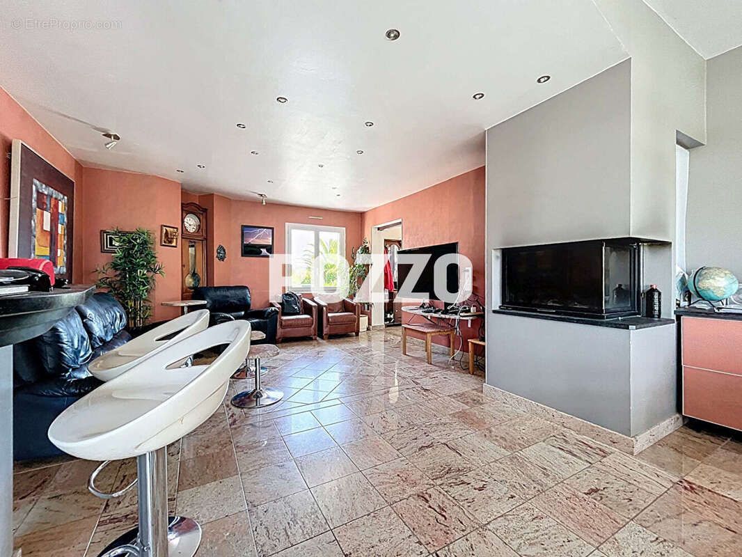 Maison à BREVILLE-SUR-MER