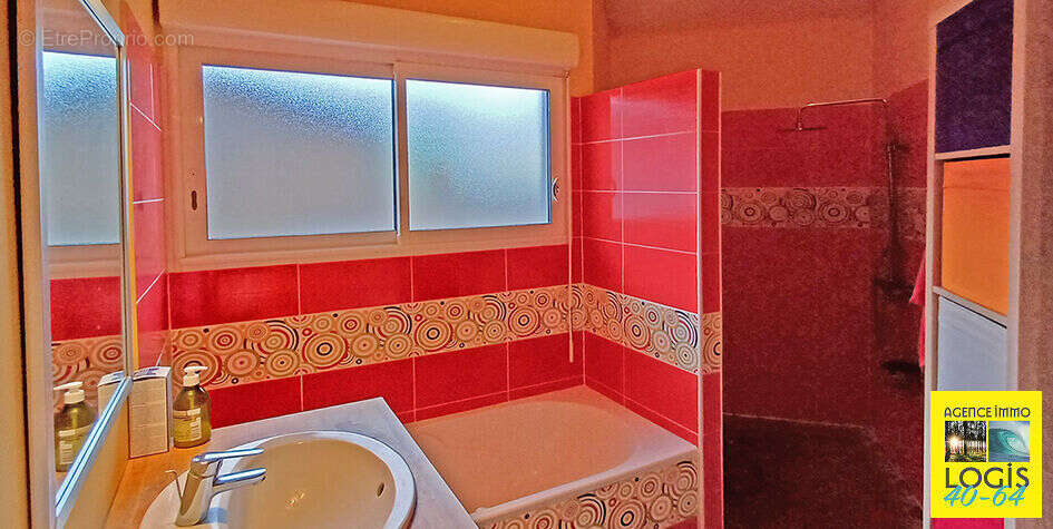 Maison à PORT-DE-LANNE