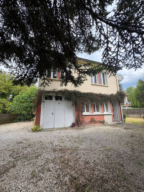Maison à PRAYSSAC