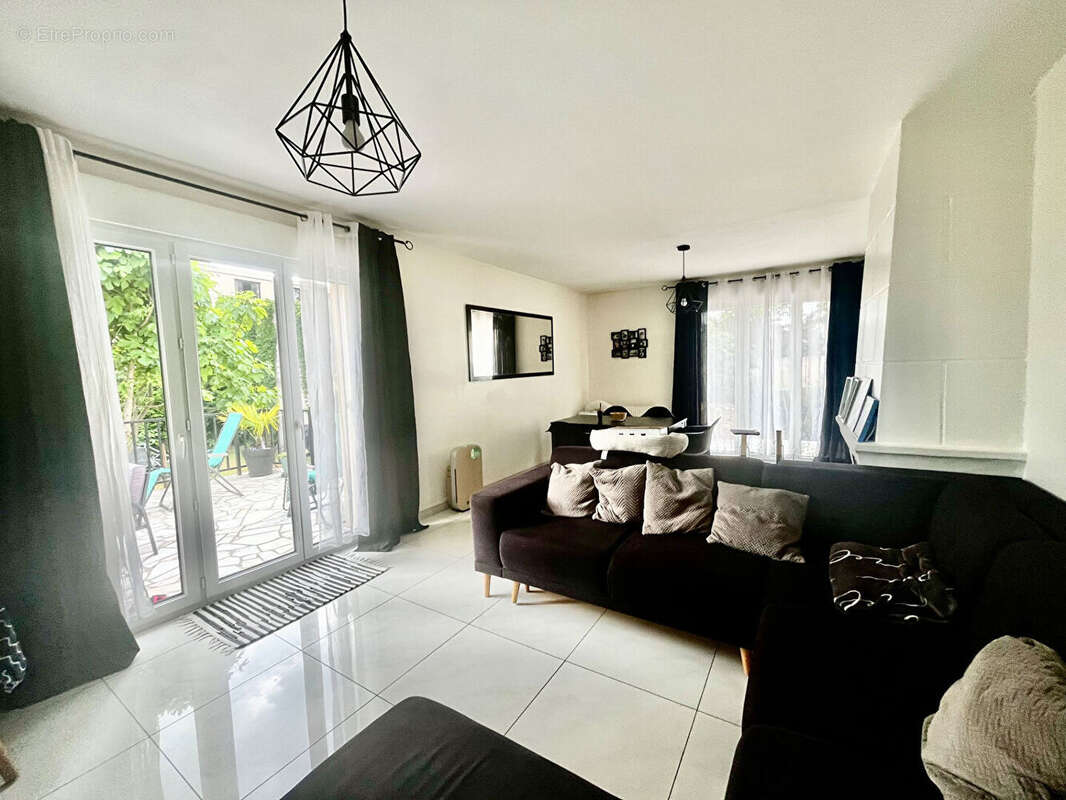 Maison à GARGES-LES-GONESSE