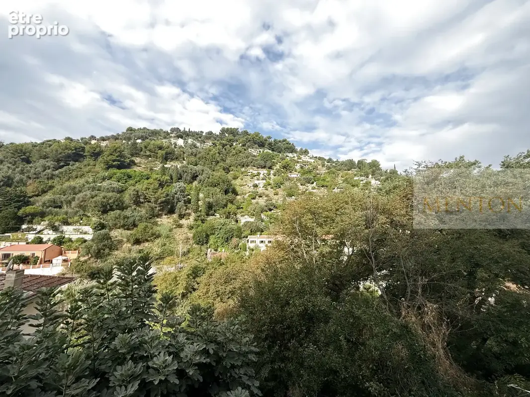 Menton au calme 5 pièces terrasse - photo 2