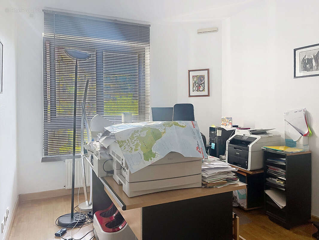 Appartement à SURESNES
