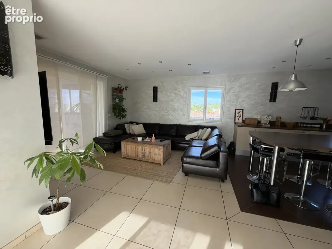 Villa de caractère de 240 m2 habitables avec piscine à débordement - photo 6