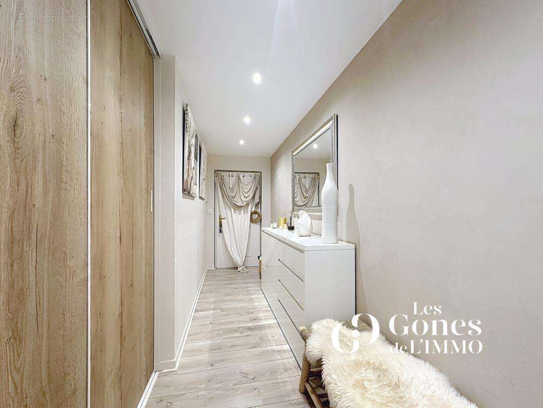 Appartement à CRAPONNE