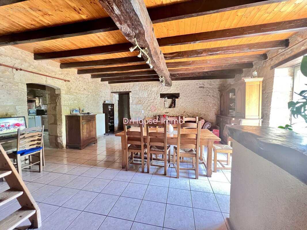 Maison à SAINT-MARTIN-DE-RIBERAC