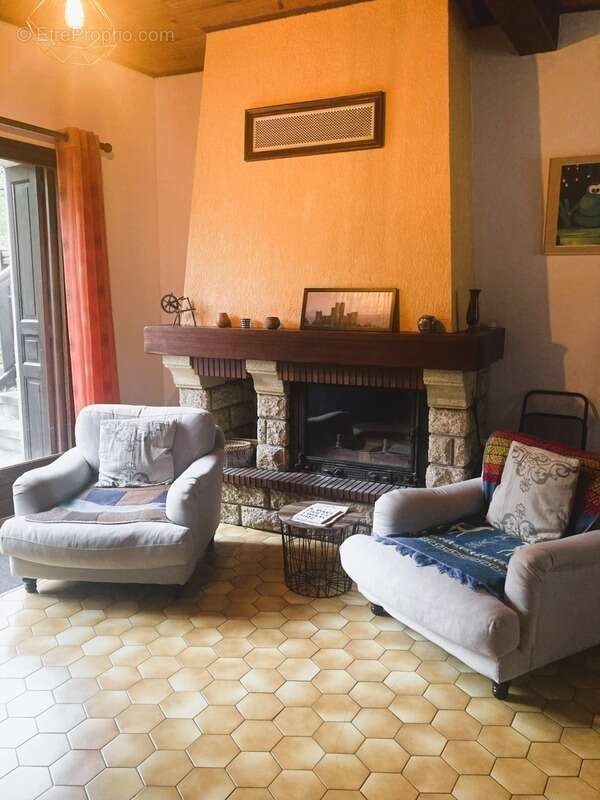 Maison à PUILAURENS