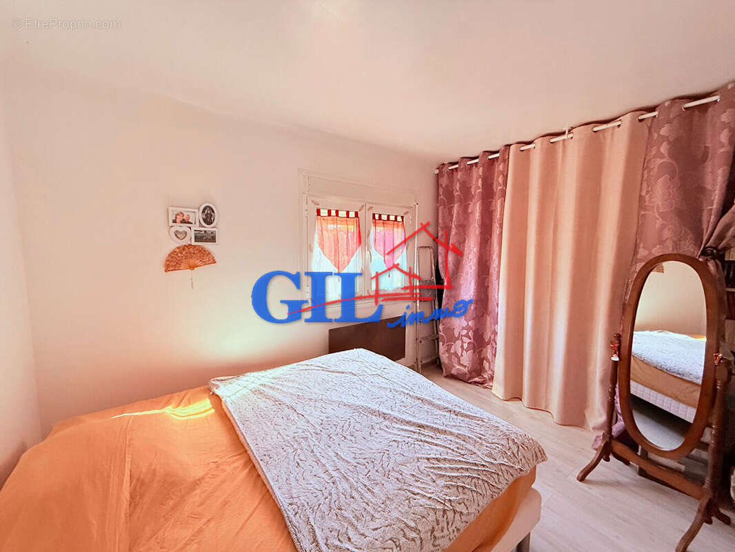 Maison à SAVIGNY-LE-TEMPLE