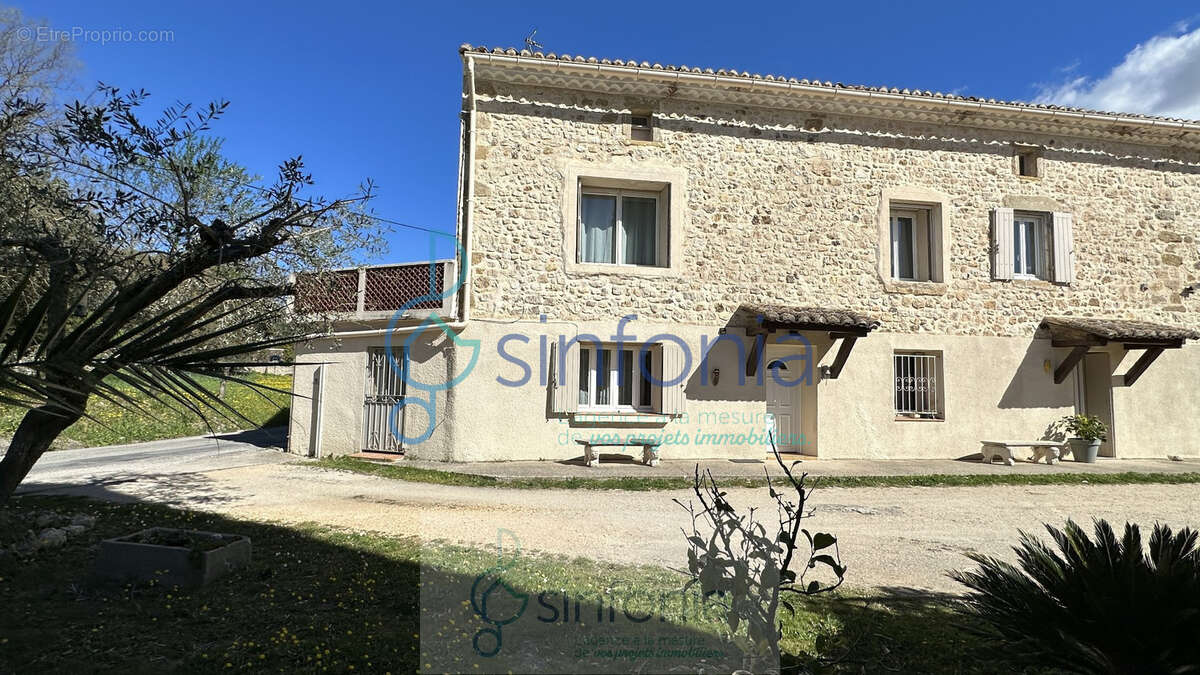Maison à GARRIGUES-SAINTE-EULALIE